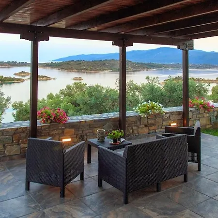 The Panorama - Enjoy 1 Bedroom 1 Bath - Parking *
