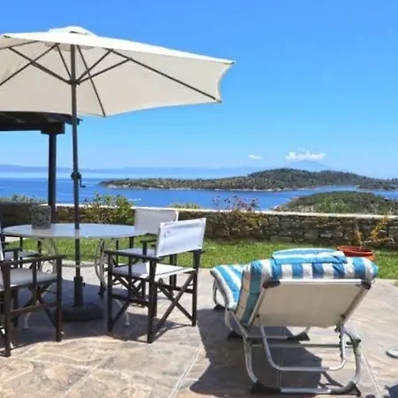 The Panorama - Enjoy 1 Bedroom 1 Bath - Parking *